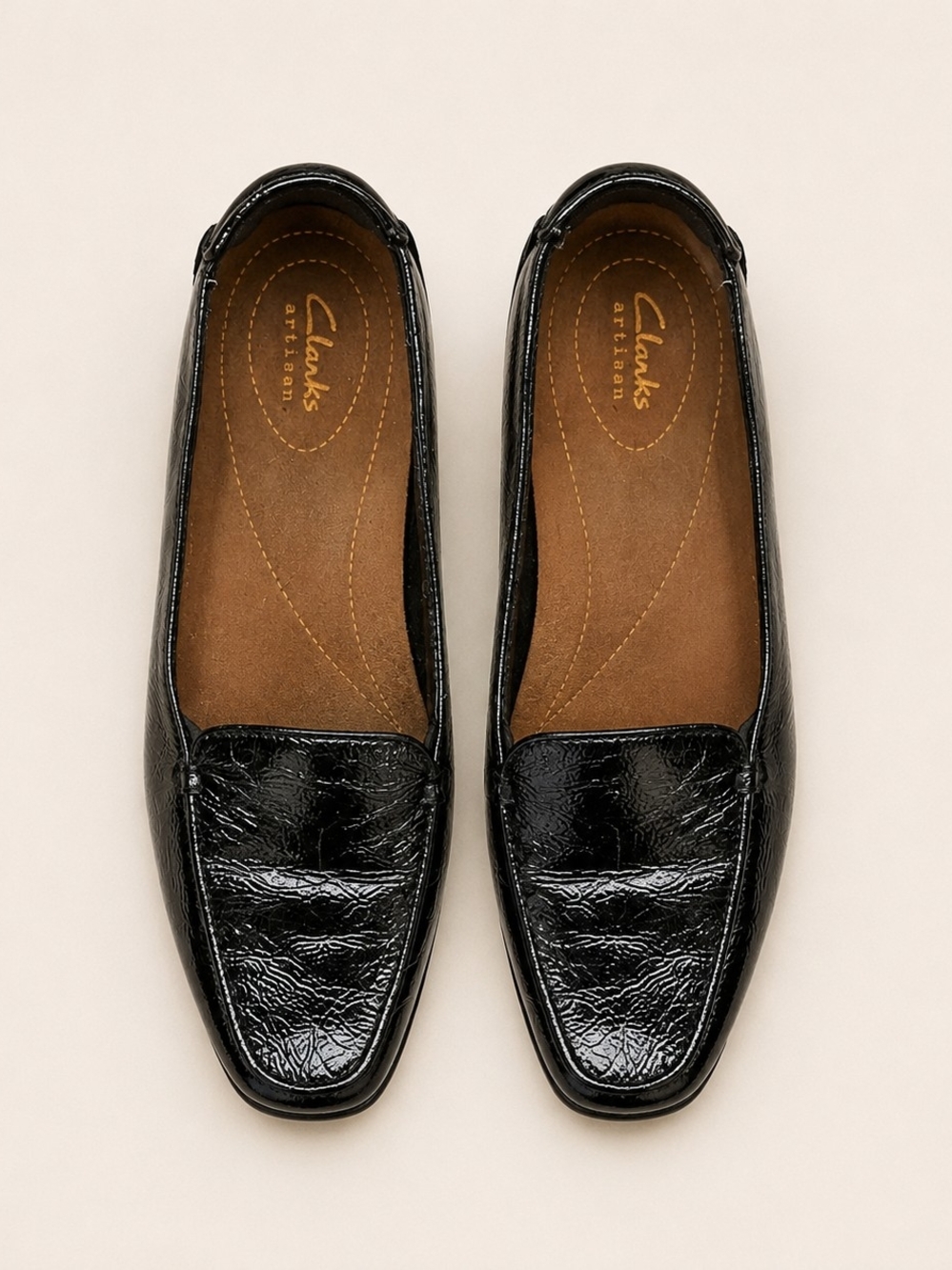 Clarks Artisan Black Patent Loafers Size 9